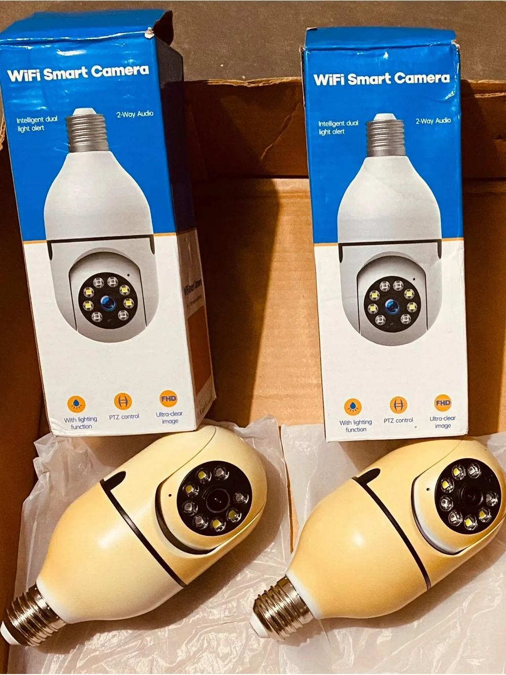 USED - WiFi Smart Camera Bulb. 2-pack - WiFi Security Light Camera